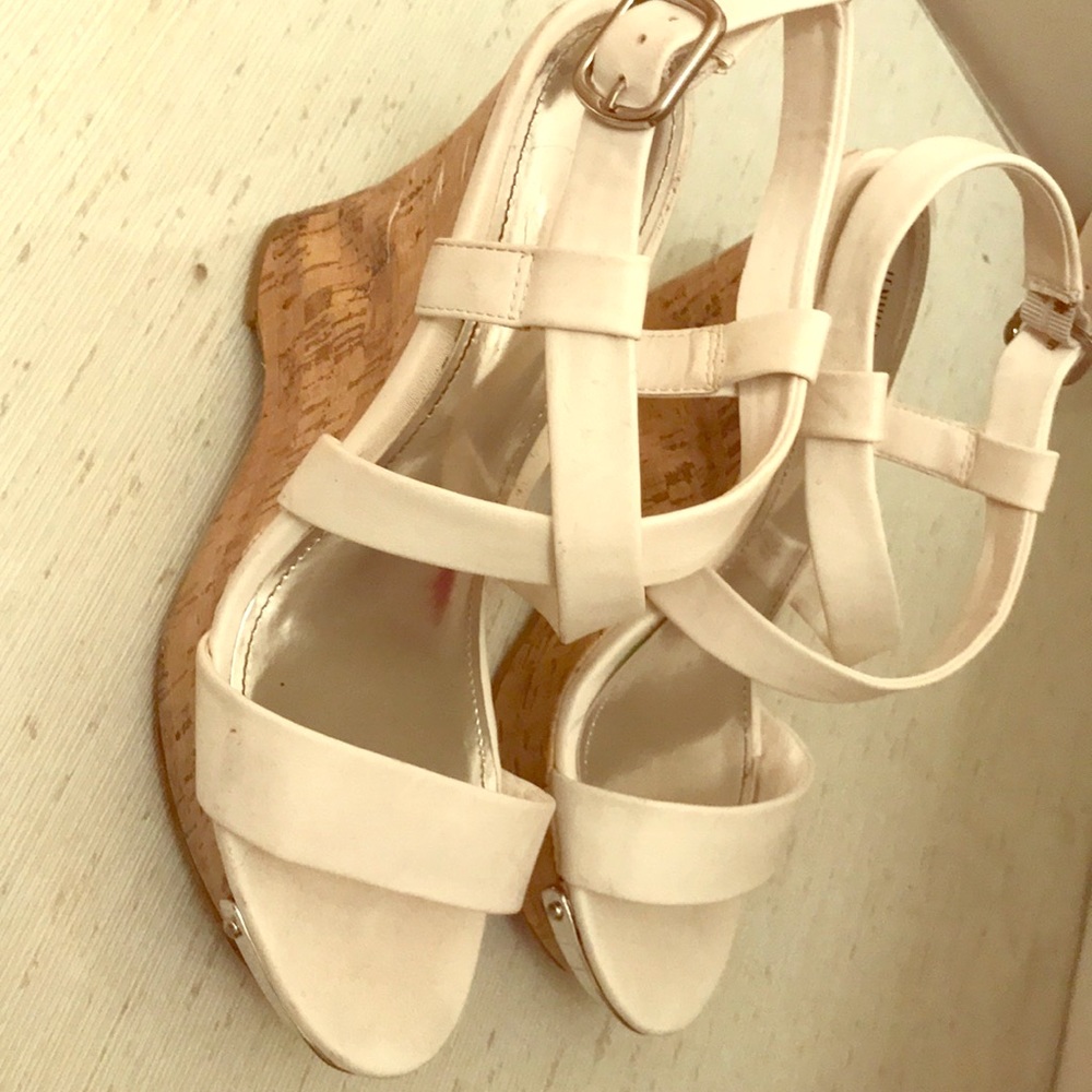 Jennifer Lopez, White wedges, size 7.5.